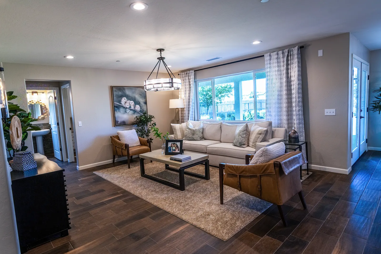 The living room at The Dem Basil in Visalia, California